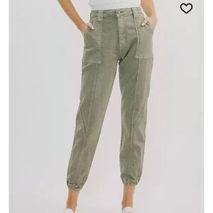KanCan Olive Ankle Cropped Pants